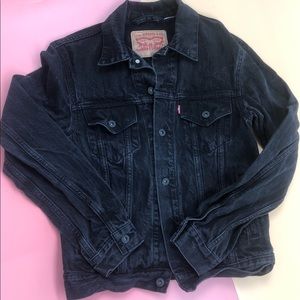 Levi’s Black denim jacket size S